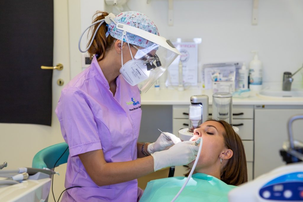 Igiene orale saludent dentista a San Lorenzo Isontino